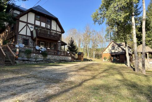 Stone Mountain Chalets Great Valley NY Rentals Lodging near Holiday Valley