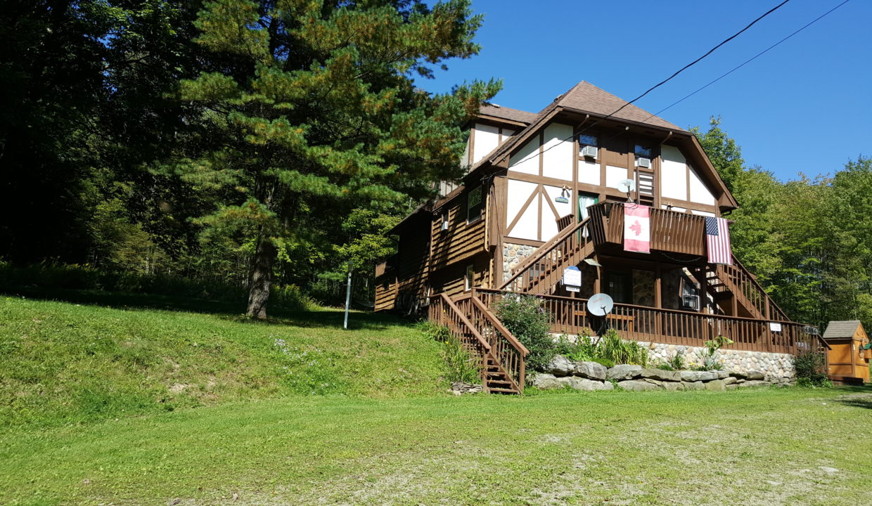 Group Lodging Great Valley NY Stone Mountain Chalets