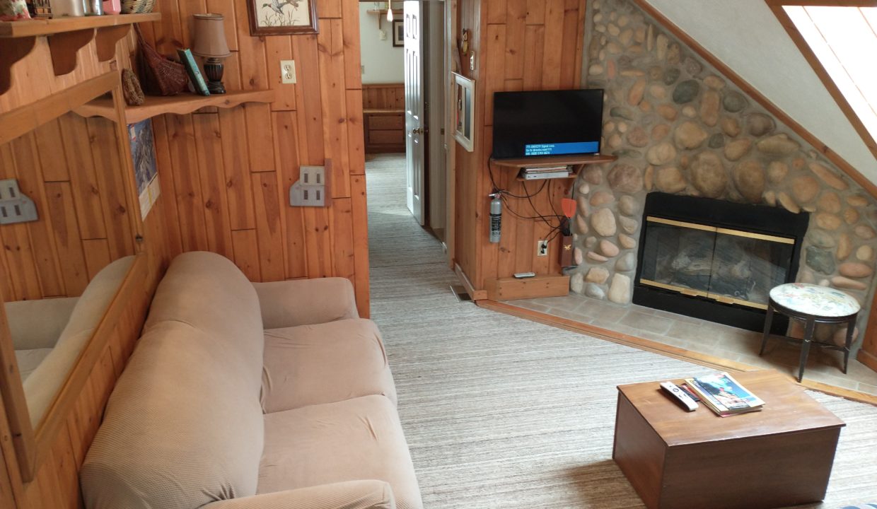 Fireplace Cabin Ski Rental Holiday Valley Stone Mountain Chalet