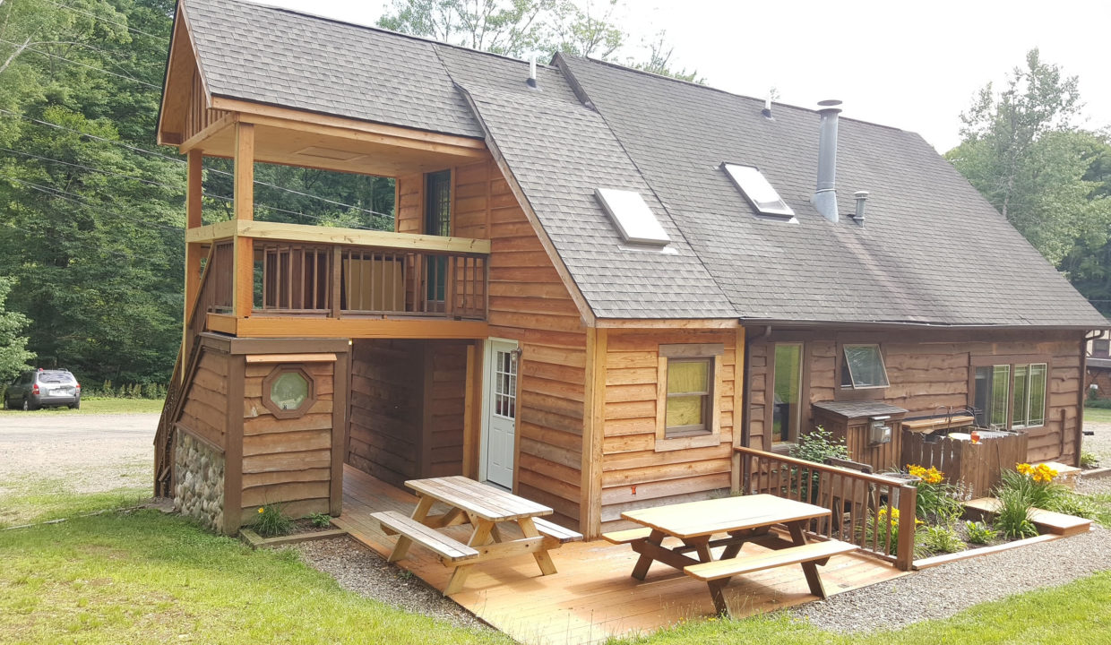 Mardi Gras Cabin Outside view Stone Mountain Chalets