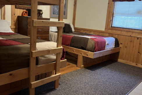 Stone Mountain Chalet Cabin 2 second floor bunkbeds set